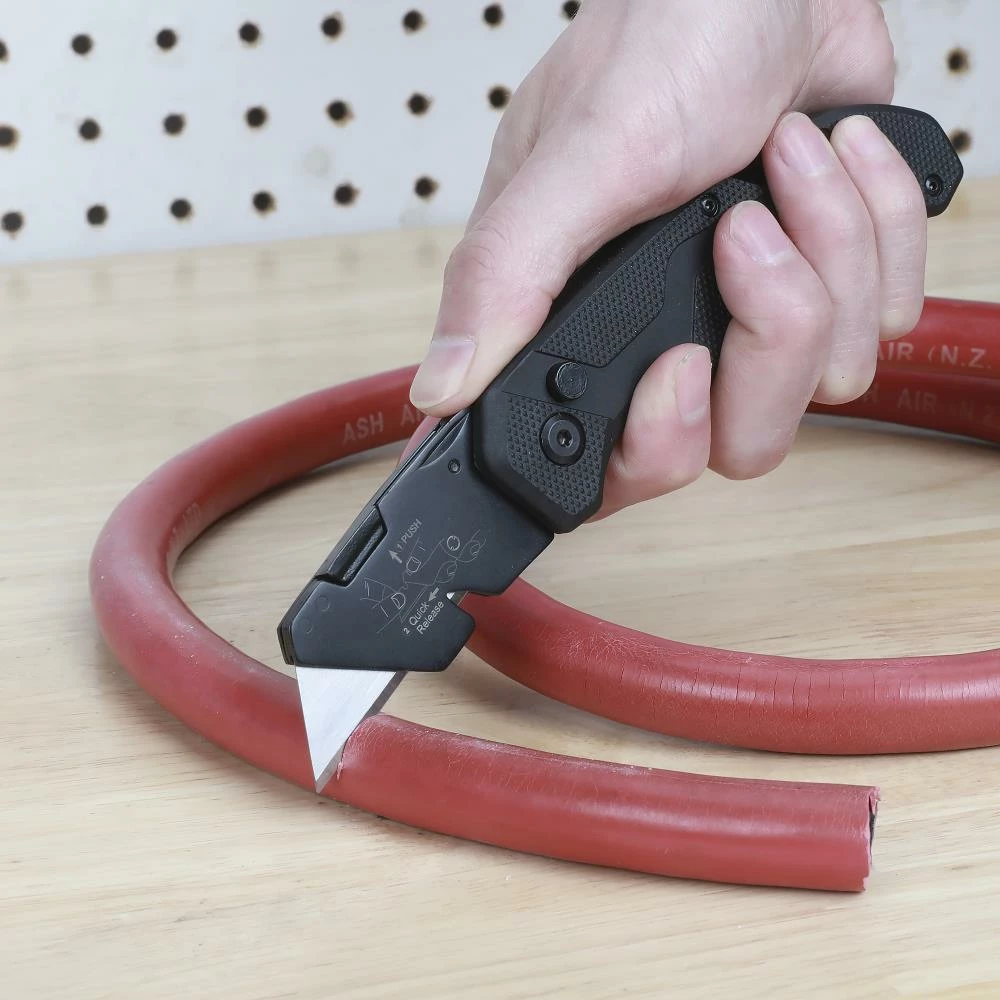 Kobalt Utility Knives 31-Blade Folding Utility Knife 2 Kobalt Utility Knives 31-Blade Folding Utility Knife - Image 2