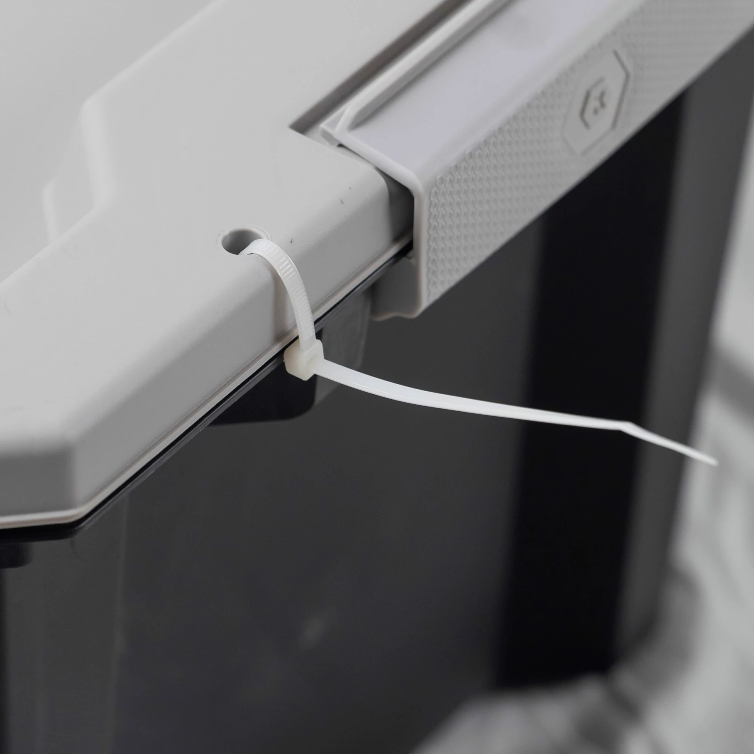 Kobalt Plastic Storage Totes X-large 24-Gallon (96-Quart) Grey Tote Latching Lid 7 Kobalt Plastic Storage Totes X-large 24-Gallon (96-Quart) Grey Tote Latching Lid - Image 7